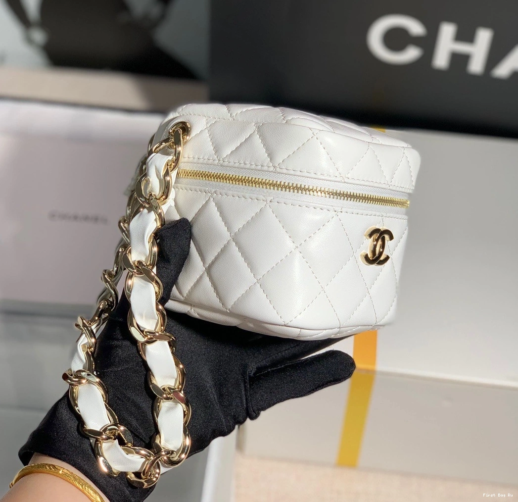 Firstbag Ru CHANEL HANDLE WITH CHANELUTCH 0820